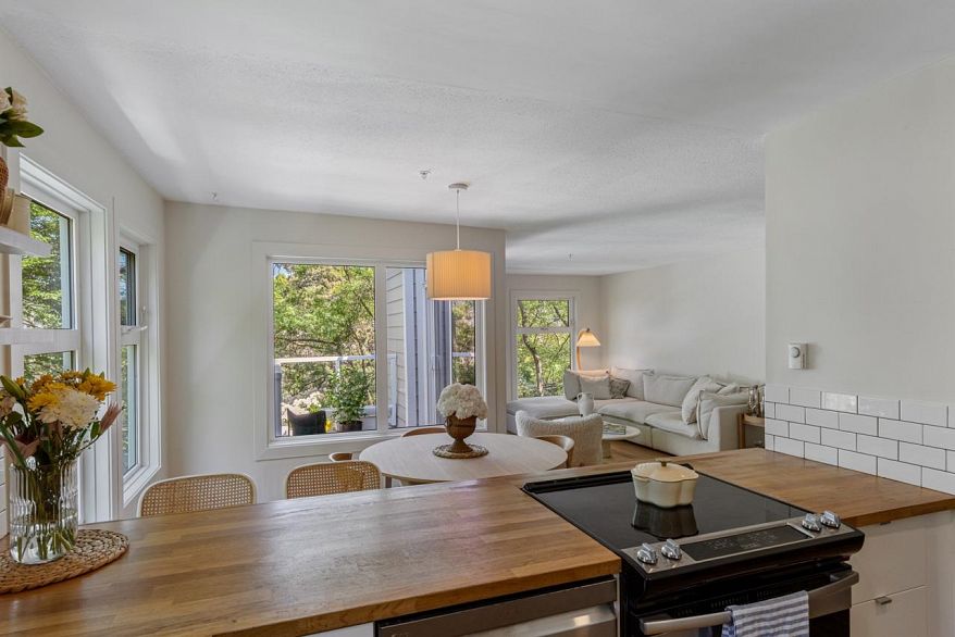 PH 401 2020 Trafalgar Street