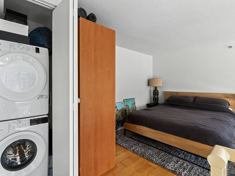 804 933 Seymour Street