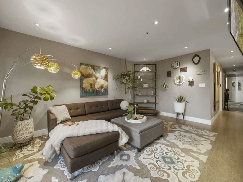 202 2250 SE Marine Drive