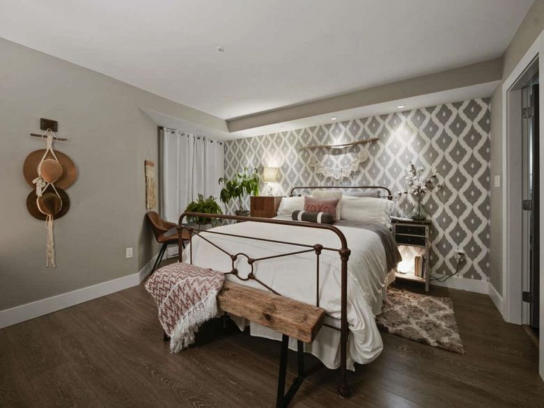 202 2250 SE Marine Drive