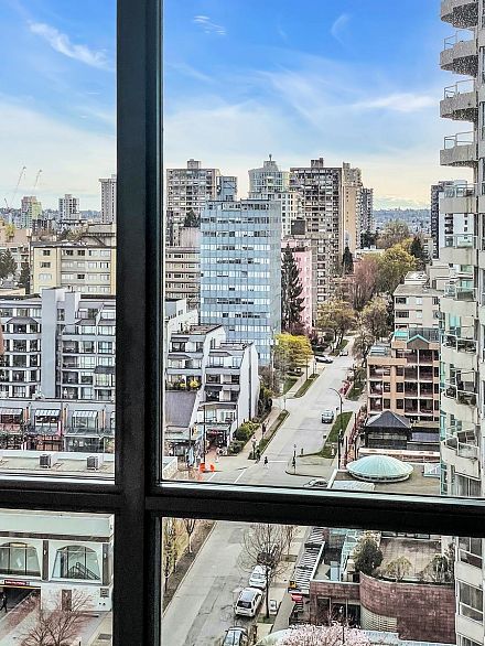 2011 1331 Alberni Street