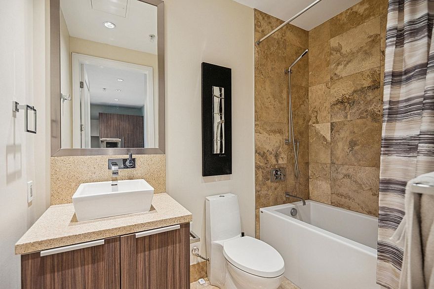 1618 Columbia Street