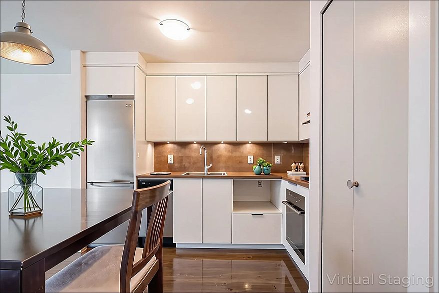 816 161 W Georgia Street