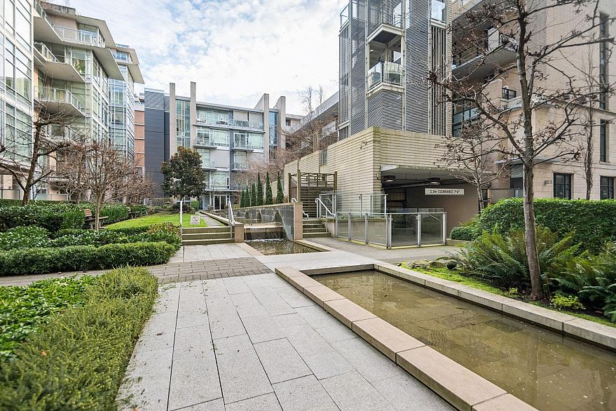 1618 Columbia Street