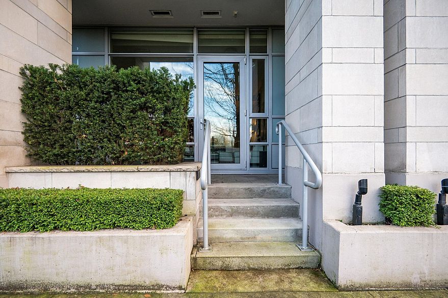 1618 Columbia Street