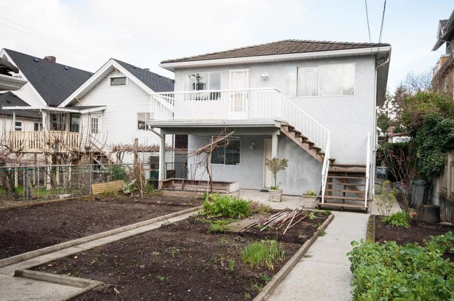 1360 Graveley Street