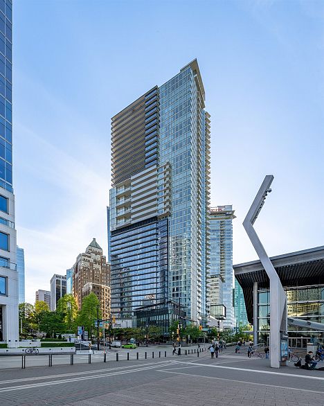 4102 1011 W Cordova Street