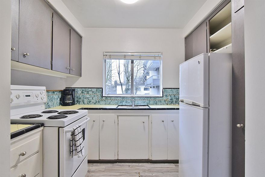 105 1540 HARO STREET, Vancouver BC V6G 1G6