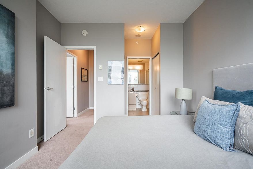 PH3 1082 Seymour Street