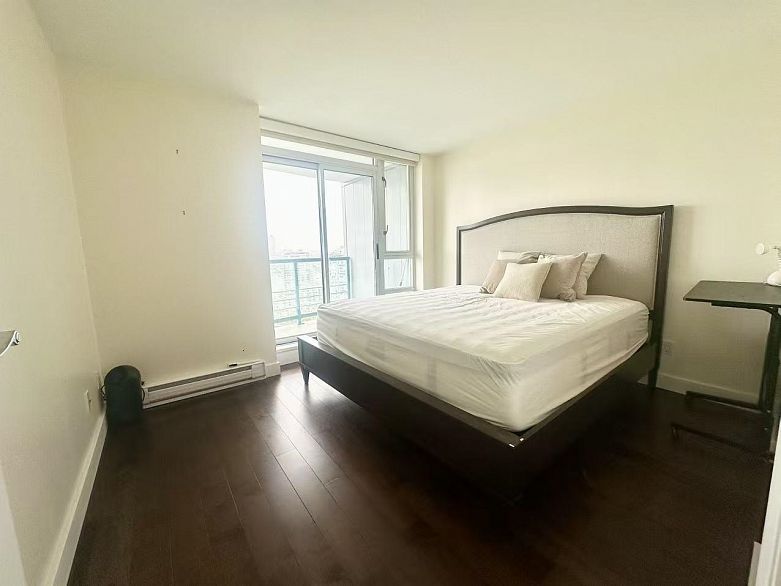 2806 1033 MARINASIDE, Vancouver BC V6Z 3A3