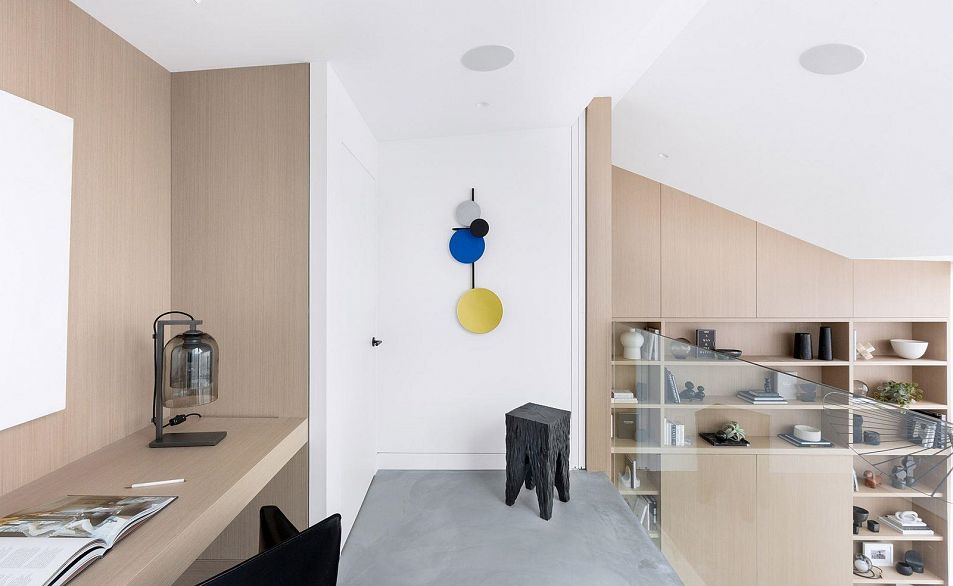 401 4387 W 10th Avenue