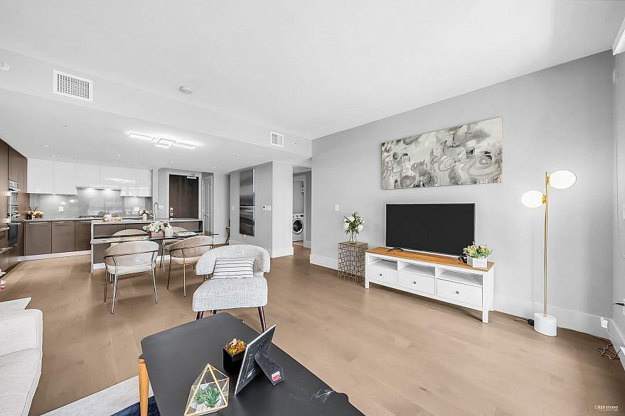 204 2089 W 43rd Avenue