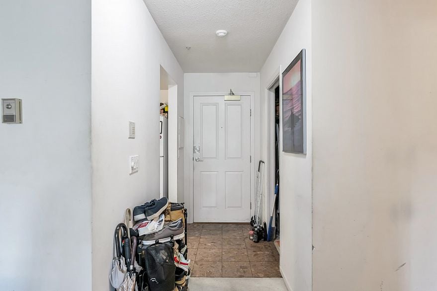 202 525 Wheelhouse Square