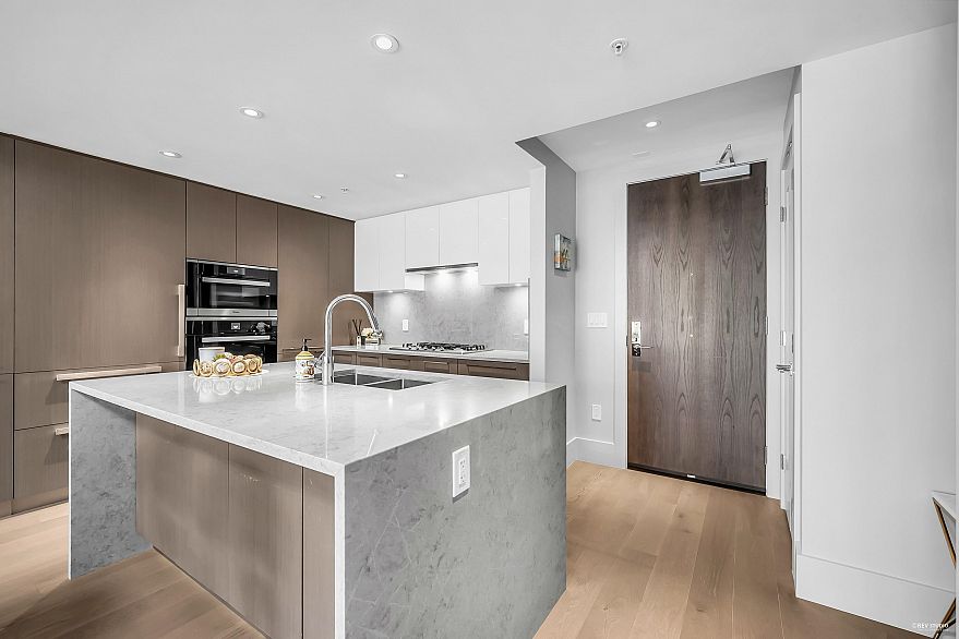 204 2089 W 43rd Avenue