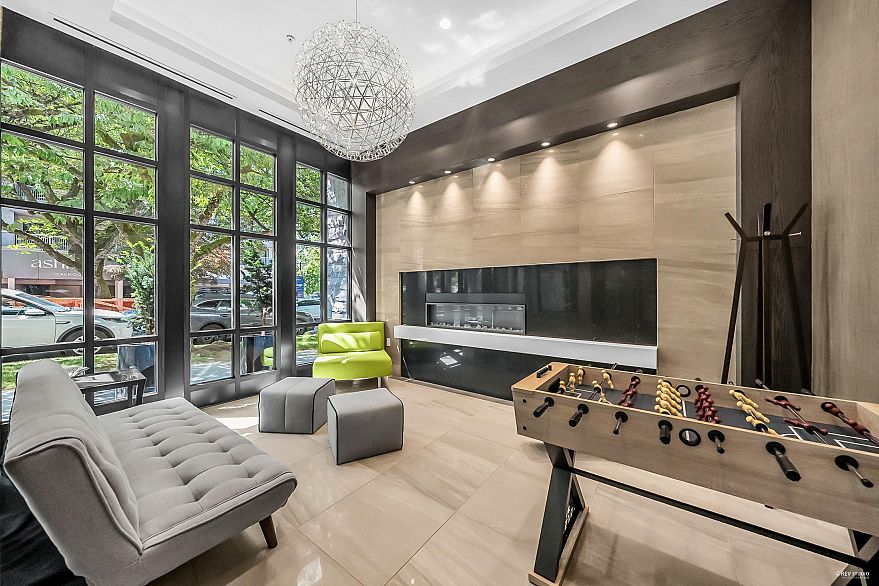 204 2089 W 43rd Avenue