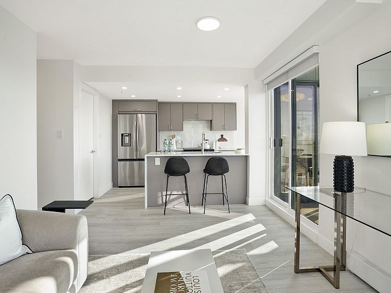 3309 939 Homer Street