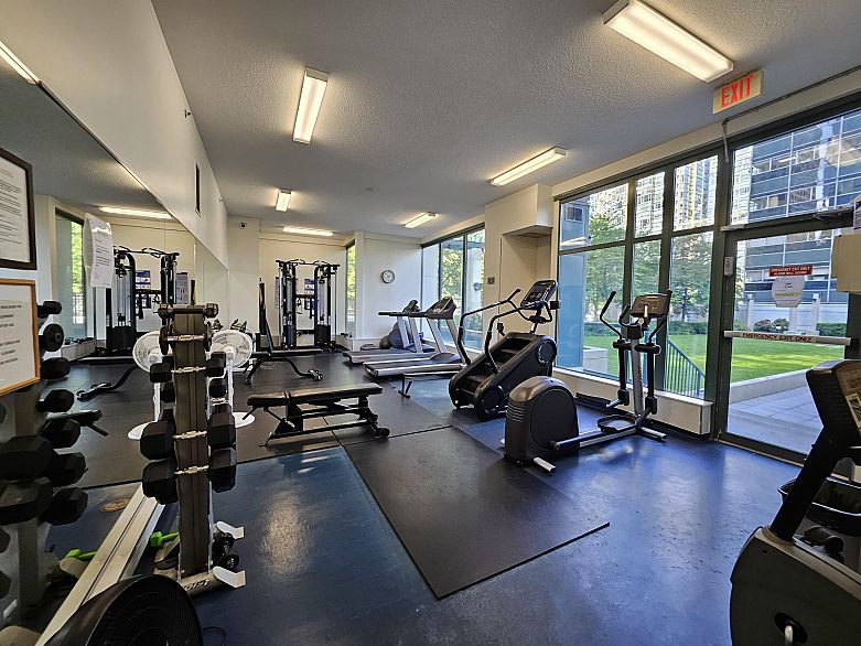 806 1239 W Georgia Street