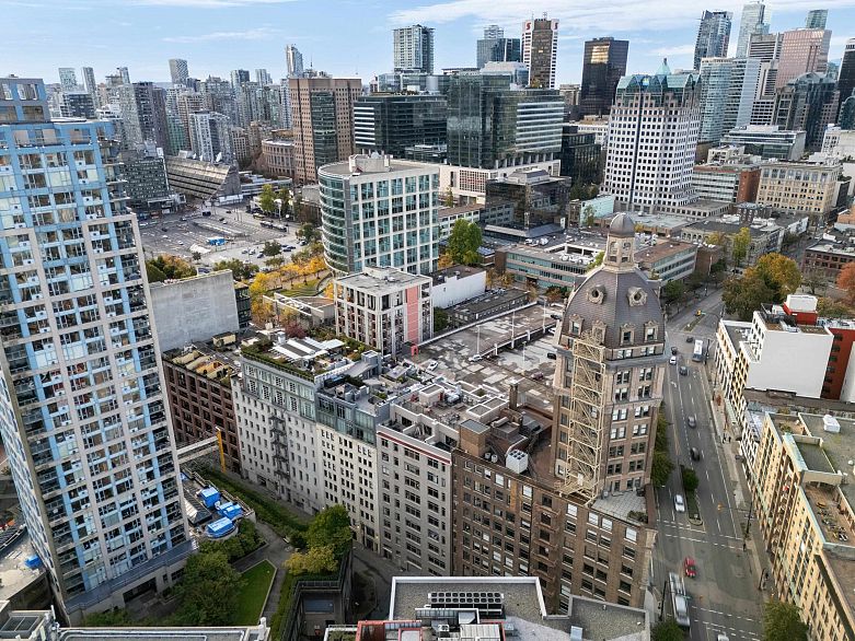 406 518 Beatty Street