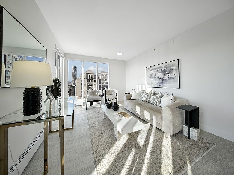 3309 939 Homer Street