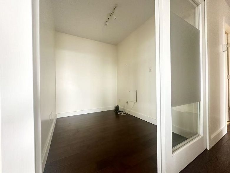 2806 1033 MARINASIDE, Vancouver BC V6Z 3A3