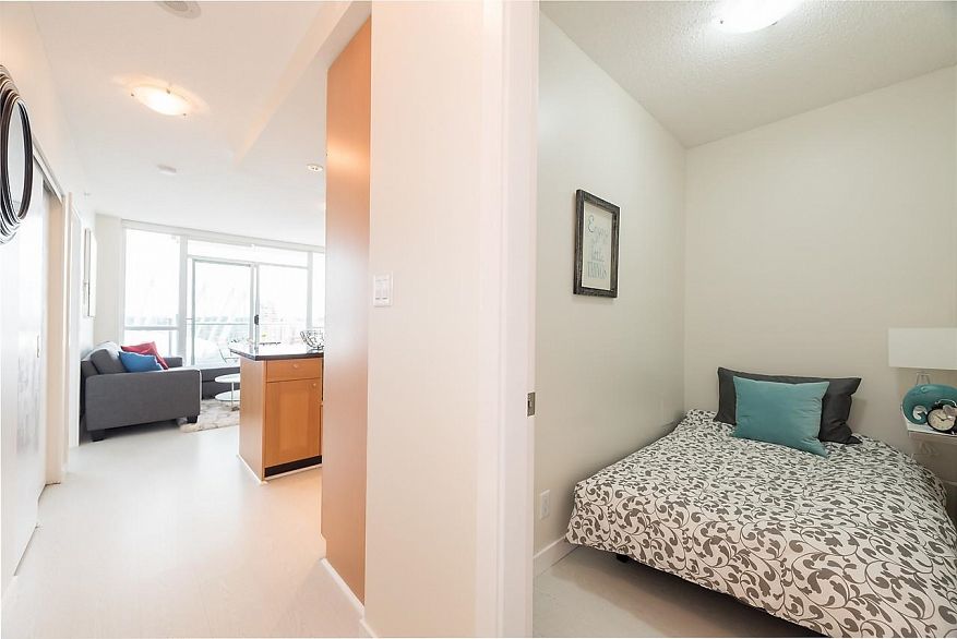 1805 821 Cambie Street