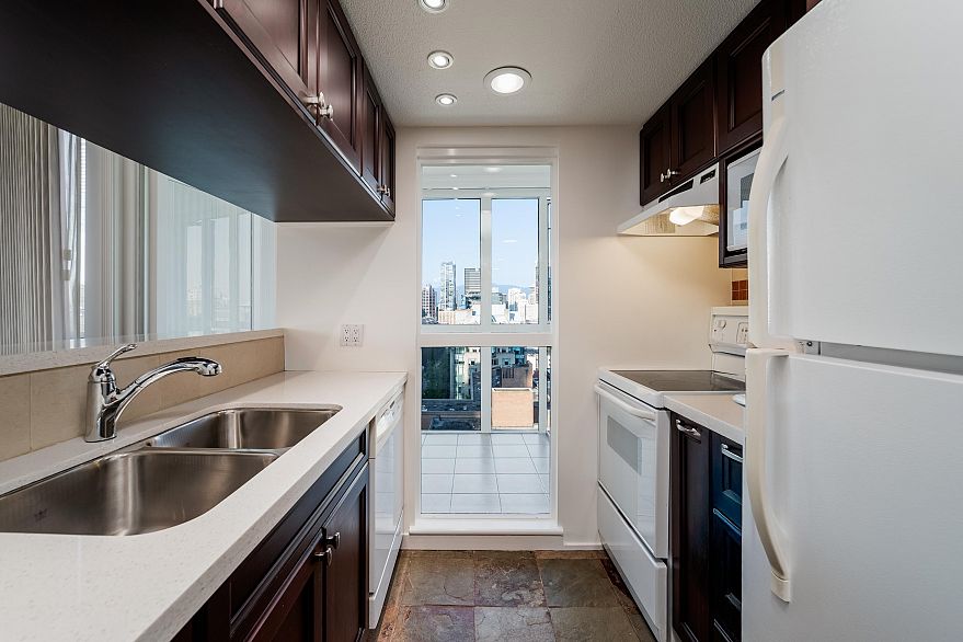 1808 1188 Howe Street