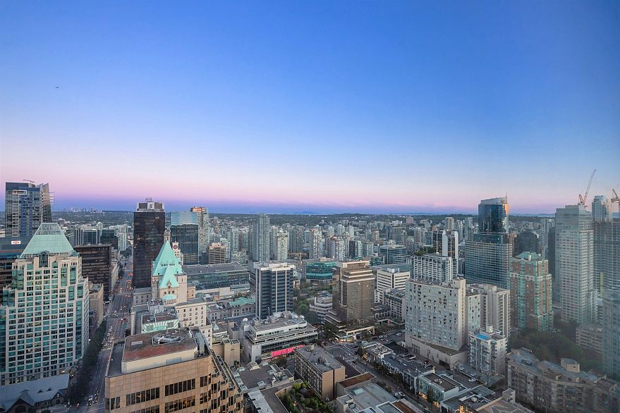 4304 1111 Alberni Street