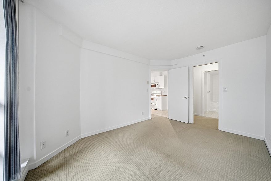 1908 938 Smithe Street