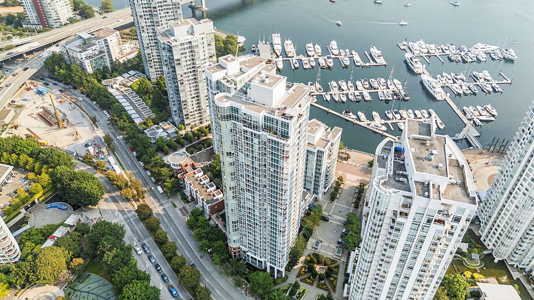 1501 193 Aquarius Mews