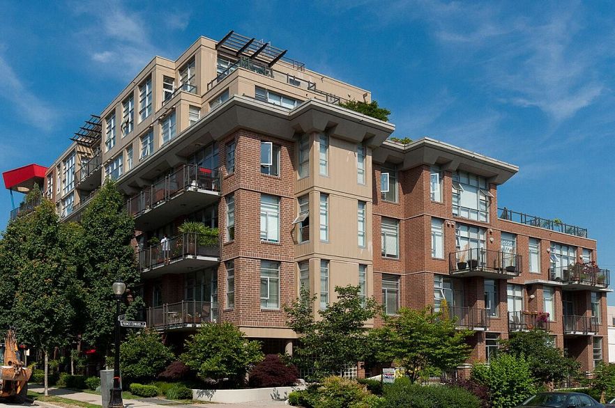 101 2635 Prince Edward Street