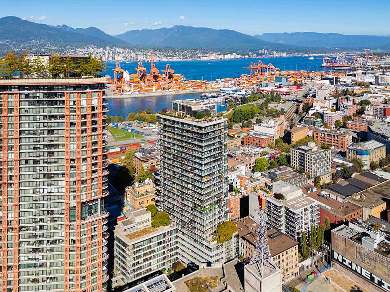 2508 108 W Cordova Street