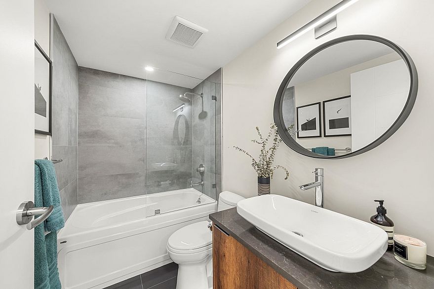 1501 193 Aquarius Mews