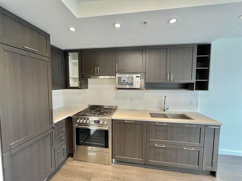 818 5665 Boundary Road