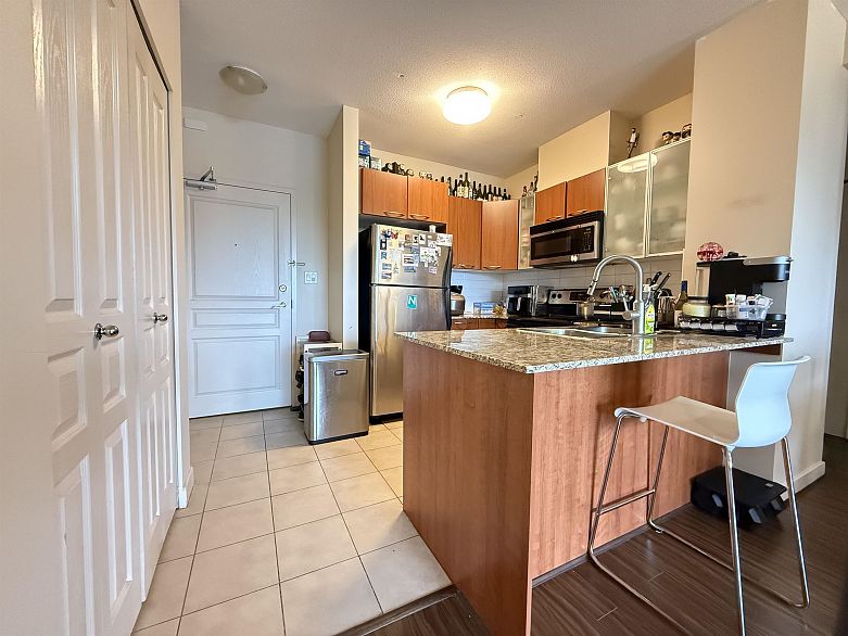 405 4028 Knight Street