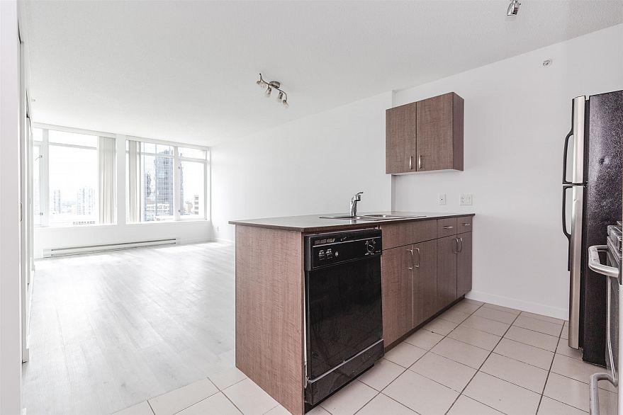 1313 610 GRANVILLE STREET, Vancouver BC V6C 3T3