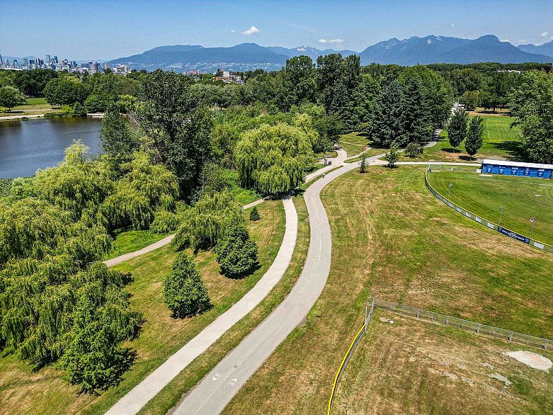 310 2550 Garden Drive