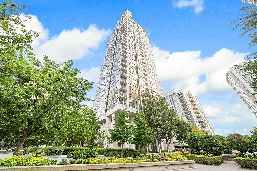 1501 193 Aquarius Mews