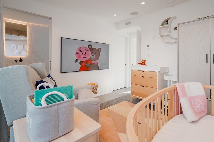 401 4387 W 10th Avenue