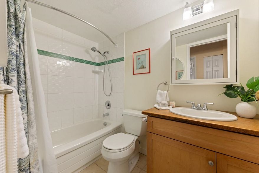 405 1345 W 4th Avenue