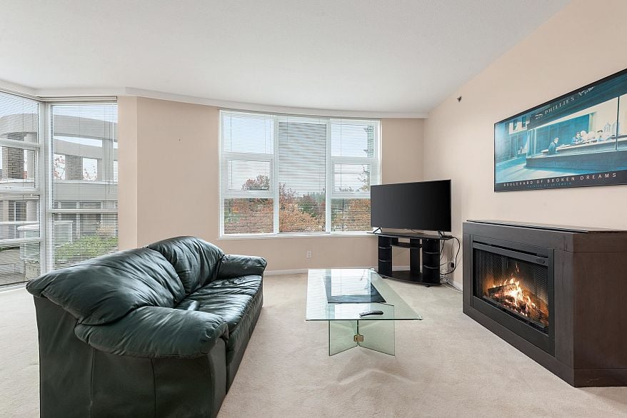 201 1788 W Georgia Street