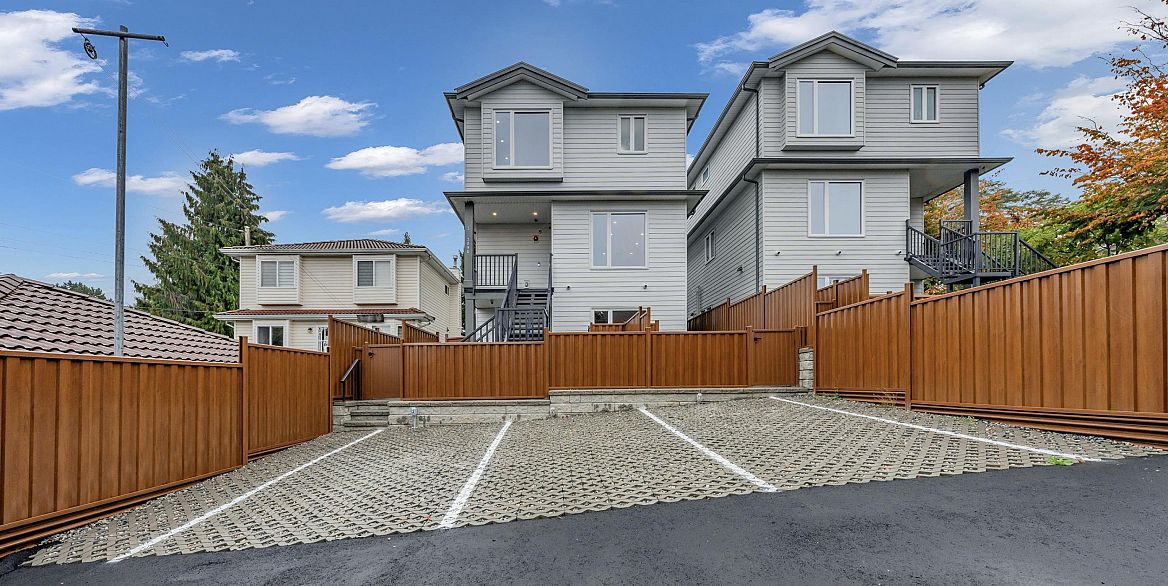 3-3090 Vanness Avenue