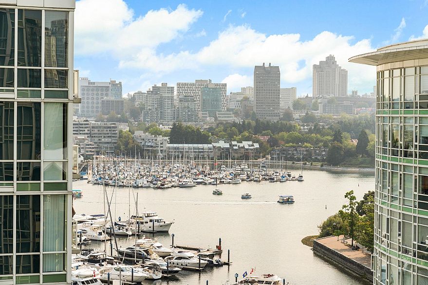 1501 193 Aquarius Mews