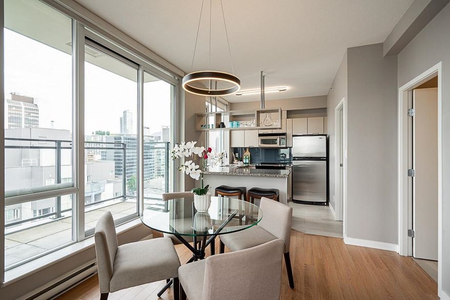 PH3 1082 Seymour Street