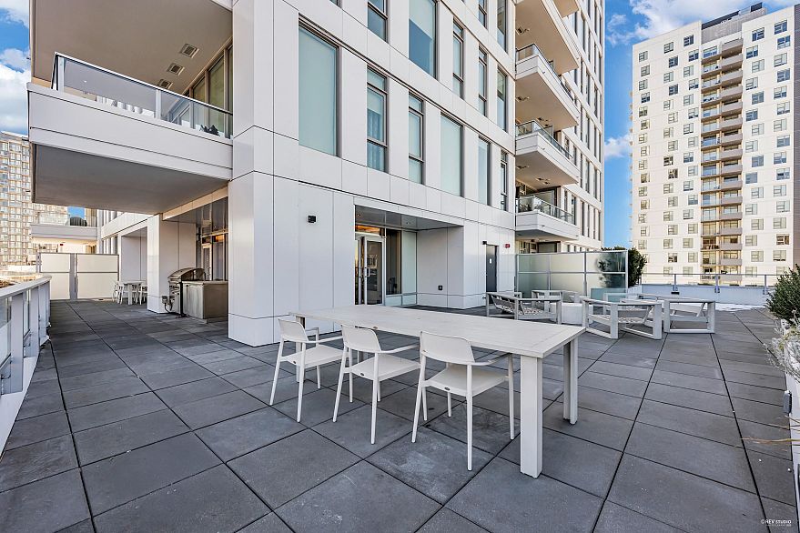 601 3438 Sawmill Crescent