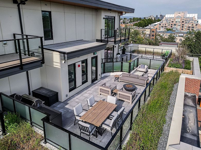 310 2550 Garden Drive