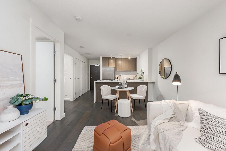 604 1009 Harwood Street