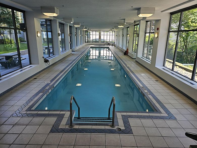 806 1239 W Georgia Street