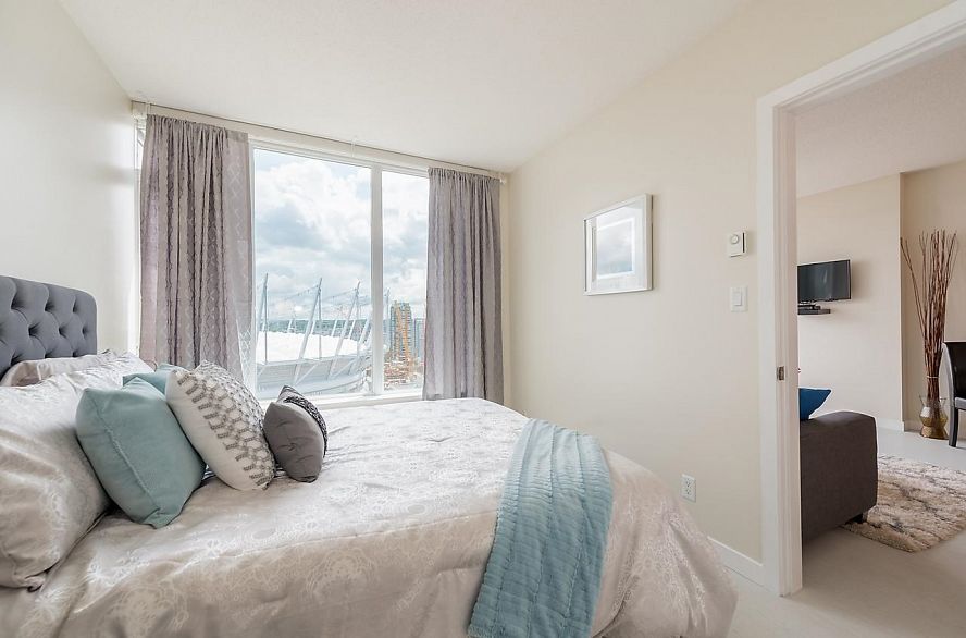 1805 821 Cambie Street