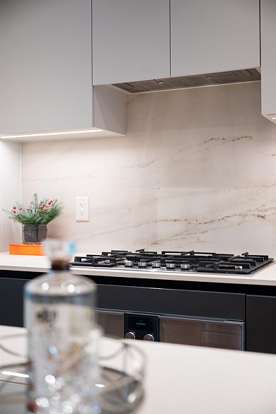 173 805 W 49th Avenue