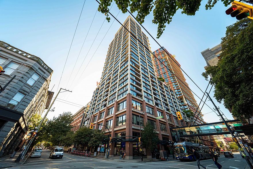 2508 108 W Cordova Street